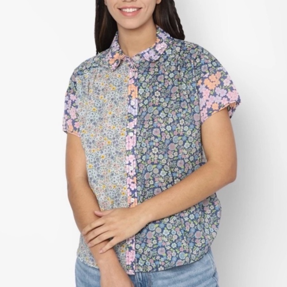American Eagle Outfitters Short Sleeve Button Up Shirt Floral Patchwork Size XL
